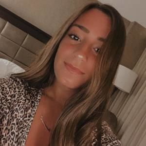 Meet your Posher, Francesca